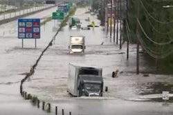 florecne-flood-trucks