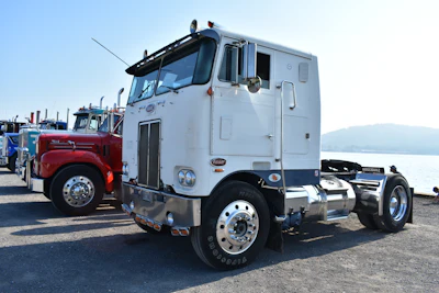 Glenn McCullough's 1978 Peterbilt. McCullough is from Kennedy, Alabama.