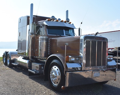 Jake Taylor's 1995 Peterbilt 379.