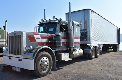 Tony Martin's 1978 Peterbilt 359.