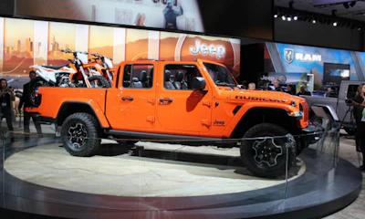 2020 Jeep Gladiator has a 3.6-liter V6 Pentastar engine and eight-speed automatic or six-speed manual transmission (Hard WorkingTrucks photo)