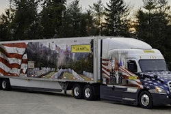 1.JBHT_WreathsTruckTrailer