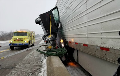 ohio-car-truck-mishap