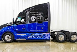 tat-everyday-heroes-kenworth-t680-1lr
