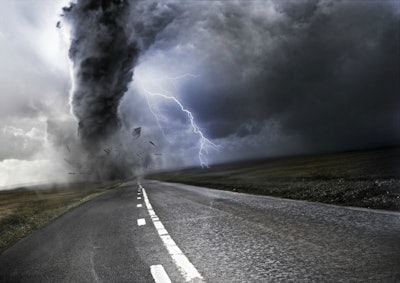 tornado-on-the-highway