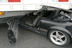 mustang-crash-2
