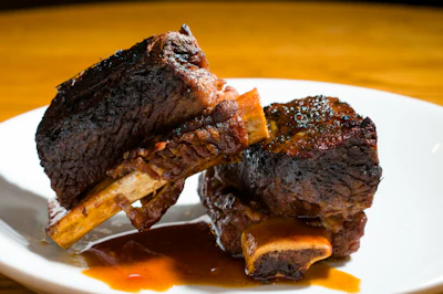 Short ribs make ideal slow cooker meals.
