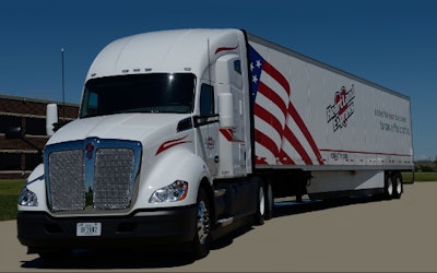 Located in North Liberty, Iowa, Heartland Express won two service awards from FedEx Express.