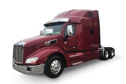 2020-peterbilt-model-579-ultraloft-sleeper