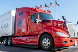 Kodiak_Robotics_Truck_Texas_Flags