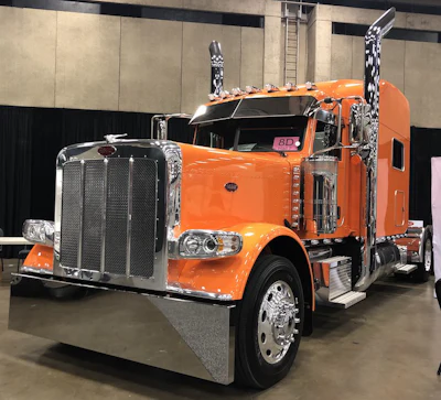 2020 Peterbilt Model 389 UltraLoft