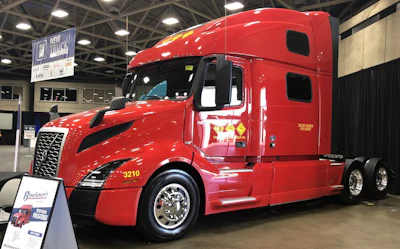 2020 Volvo VNL64T860