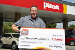 Pilot_Flying_J_Timothy_Chelette