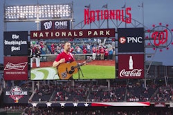 trucker-sings-national-anthem