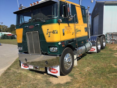 1980 Peterbilt 352 with a 3406 CAT and 13-speed. Owned by Mike Staats of Newfane, Vermont