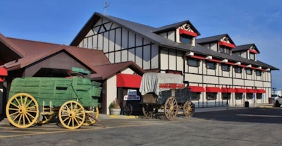 Boise Stage Stop serves free Thanksgiving dinner to truckers