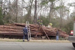 texas=logging-truck-accident