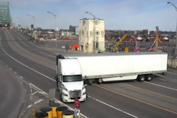 2-u-turn-on-jacques-cartier