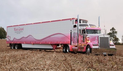 Eva Knelson’s 2018 Kenworth W900L and 2018 Wabash reefer won People’s Choice and 2015-2020 Combo in the 2020 Virtual Walcott Truckers Jamboree Super Trucks Beauty Contest. (Photos courtesy Iowa 80 Group)