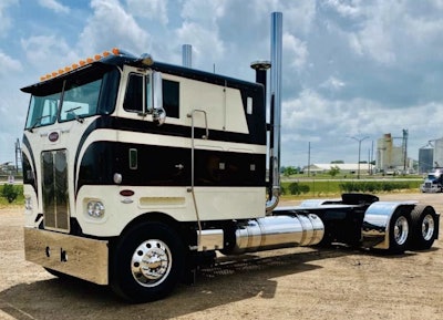 Larry DeGroot, of Sioux Falls, South Dakota, picked up first place in Show Class with his 1979 Peterbilt 352H.