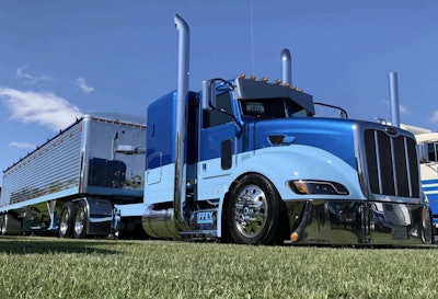 2006-2014 Combo – Wade Riffey, Reedsburg, Wisconsin, 2014 Peterbilt 386 and 2018 Timpte