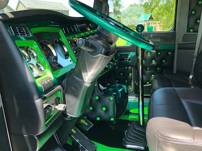 Interior | Matt Strottman’s 2020 Kenworth W900L