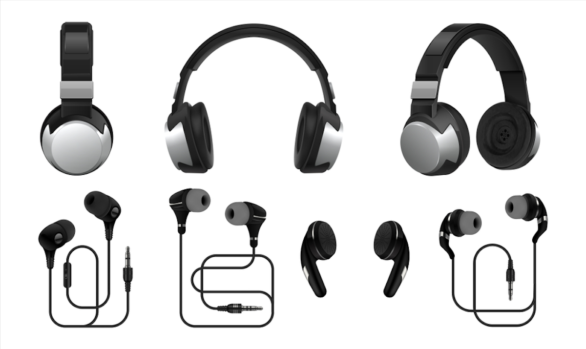 Headphones Vs Earbuds Which Suits Your Driving Sgtyle Truckers News