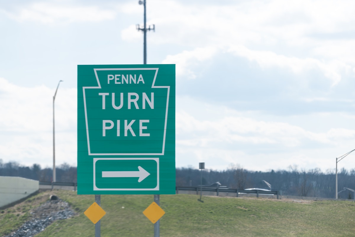 PA Turnpike installing truck parking technology at 10 service areas