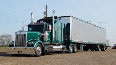 1996 Kenworth W900 owned by 2020 People’s Choice award winner Jay Palachuk