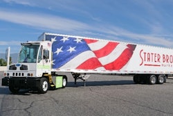 Autocar terminal tractor