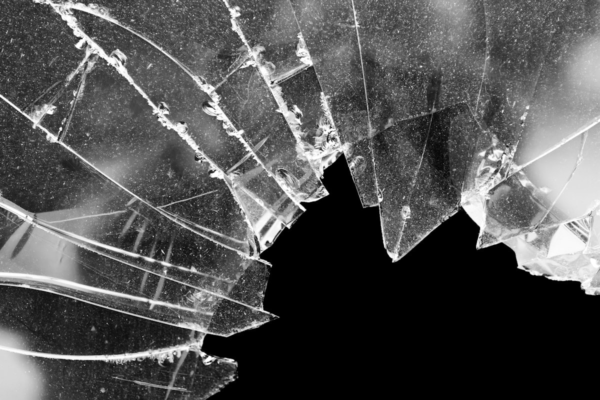 Briefly: Driver suffers head injury by rock thrown from I-74 overpass