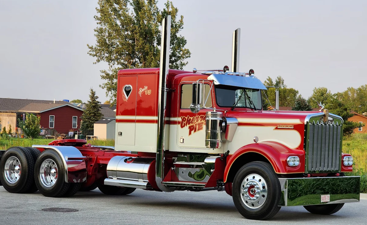 Restored 1973 Kenworth latest addition to Howes Hall of Fame