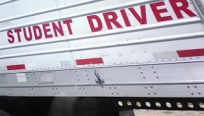 Trailer wiht 'Student Driver' sign