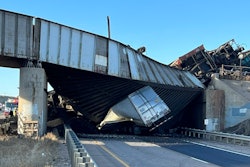 Train delrailment and collapses bridge on I-25