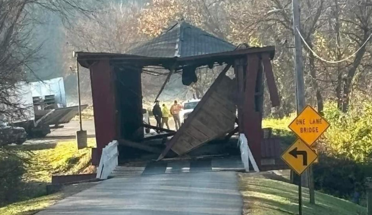 Historic covered bridge struck by tractor-trailer; driver gets canned