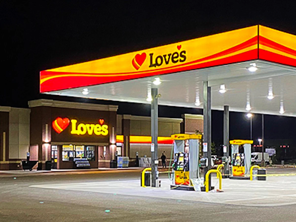 Love’s in 2024: add 20-25 new stores, 1,500 to 2,000 truck parking spaces