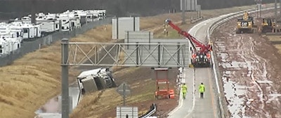Tractor-trailer crash on I-20 in Louisiana