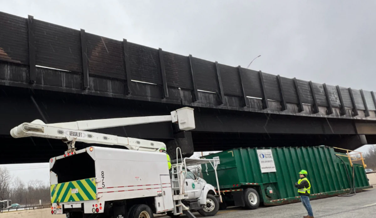 Driver dies in tanker crash and fire while trying to enter I-271 in Ohio