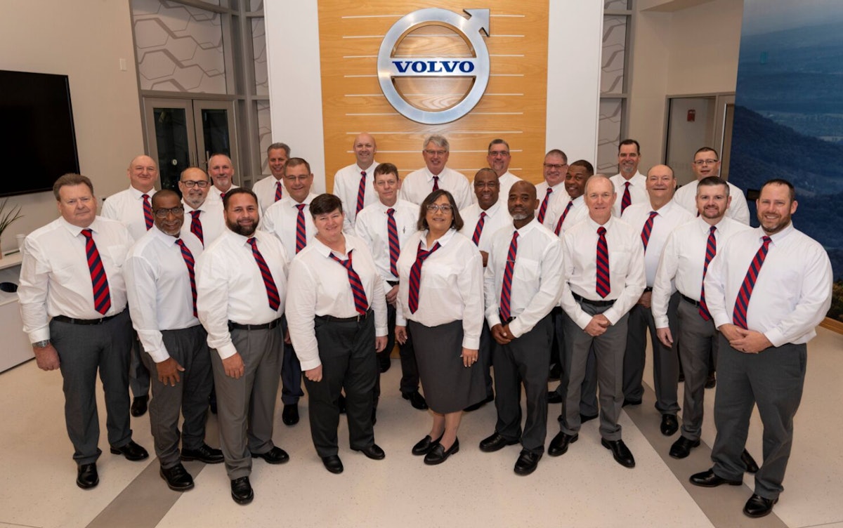 Volvo salutes latest captains of America’s Road Team; donates VNL 760