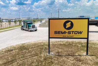 Truck and Semi-Stow sign
