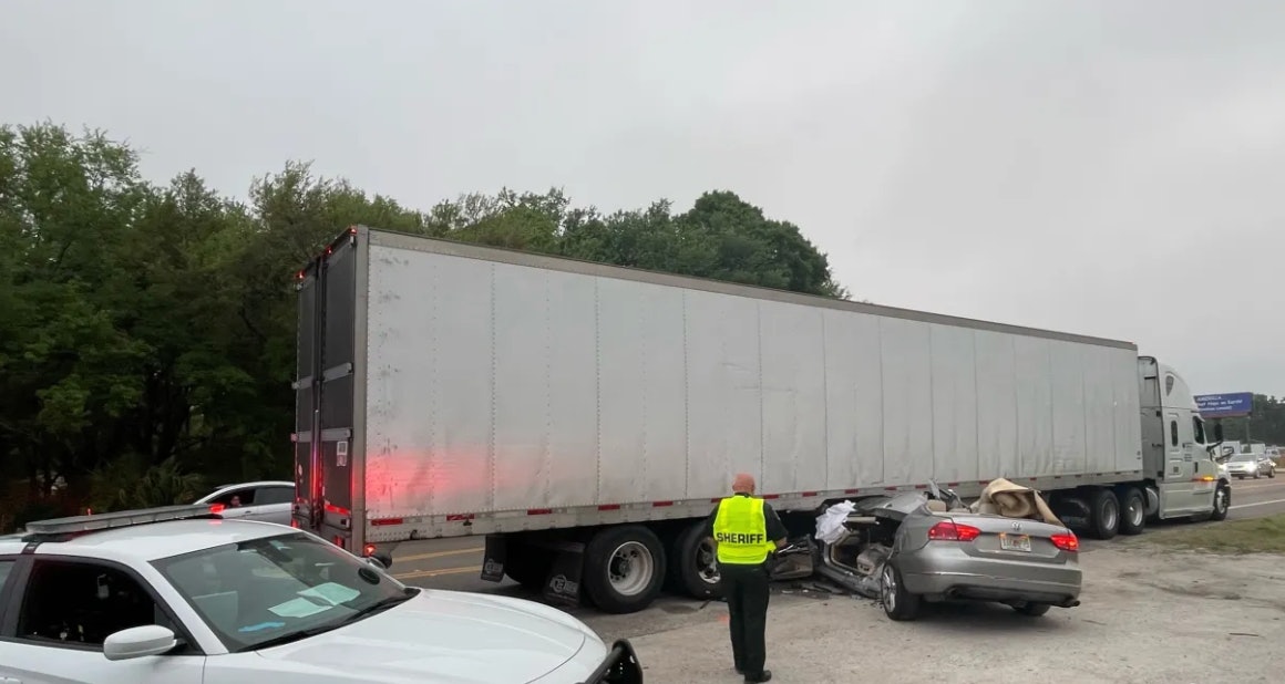 Briefly: Florida man dies when he runs red light, hits tractor-trailer