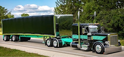Kiegan Nelson, 2013 Peterbilt 389