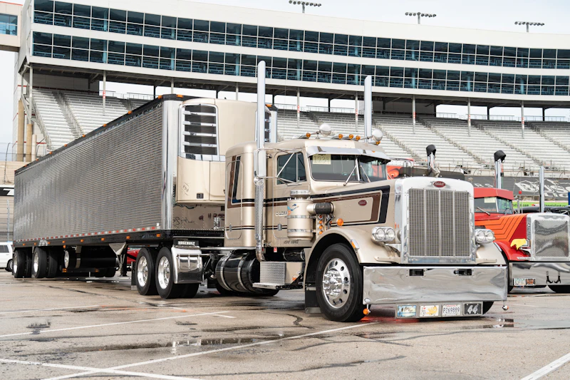 SuperRigs attracts top owner-operator rigs. Here's some from Friday ...