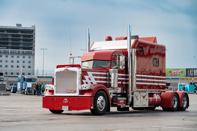 SuperRigs attracts top owner-operator rigs. Here's some from Friday ...