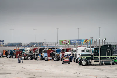 Super Rigs Thurs 12