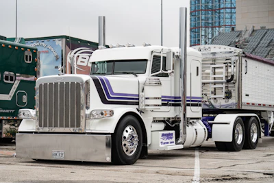Super Rigs Thurs 5