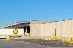 Estes trailer at terminal