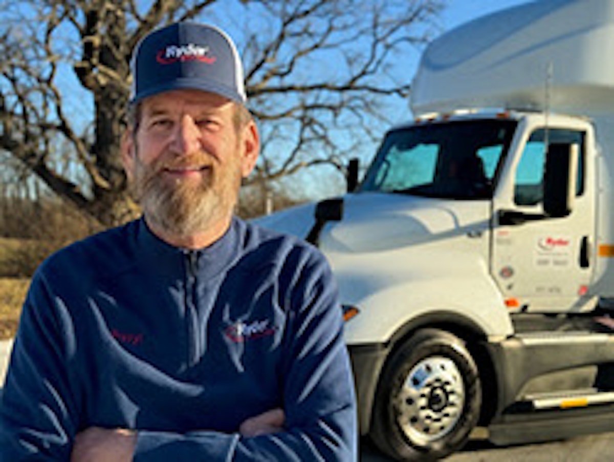 Darryl Tolle, Ryder driver of 35 years, wins CVSA’s driver excellence award