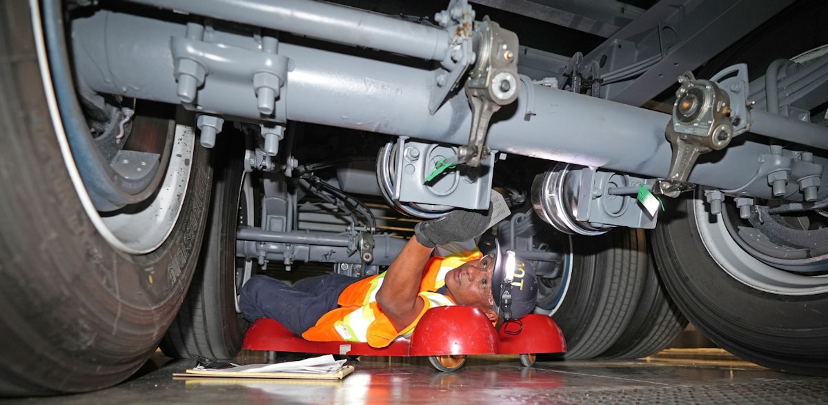 1,900 U.S. vehicles placed out of service during Brake Safety Week