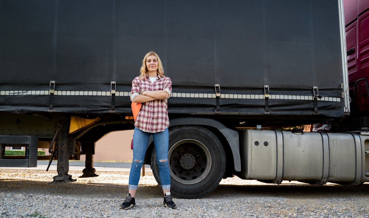 Smaller trucking companies have larger percentage of women drivers